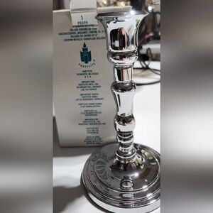 Chrome pillar chandle holder